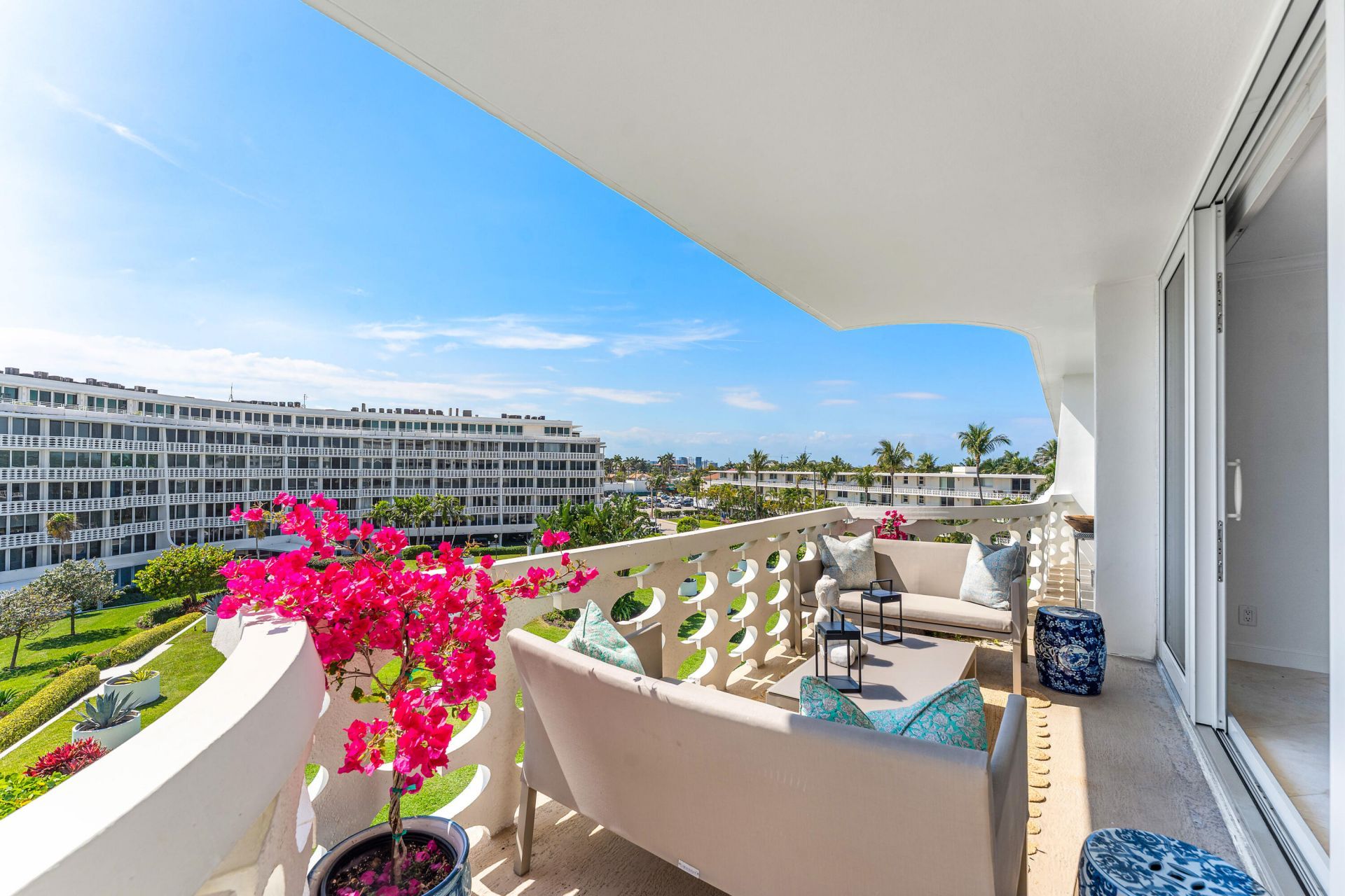 100 Sunrise Avenue, Unit 518, Palm Beach, FL 33480 Photo