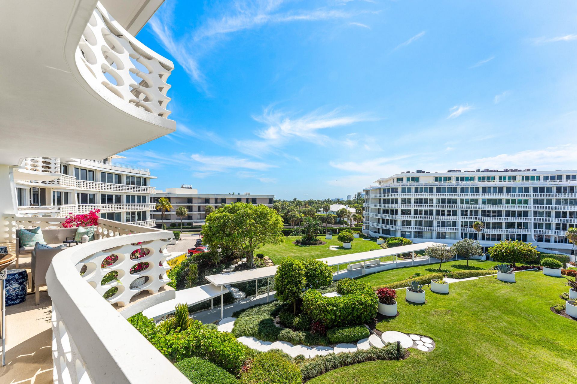 100 Sunrise Avenue, Unit 518, Palm Beach, FL 33480 Photo