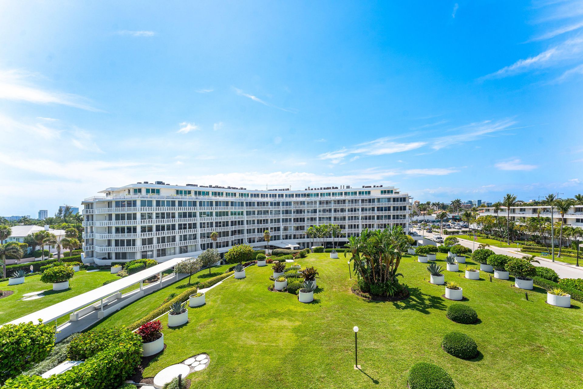 100 Sunrise Avenue, Unit 518, Palm Beach, FL 33480 Photo