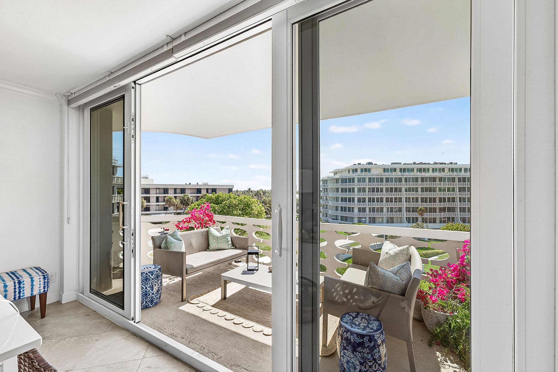 100 Sunrise Avenue, Unit 518, Palm Beach, FL 33480 Photo