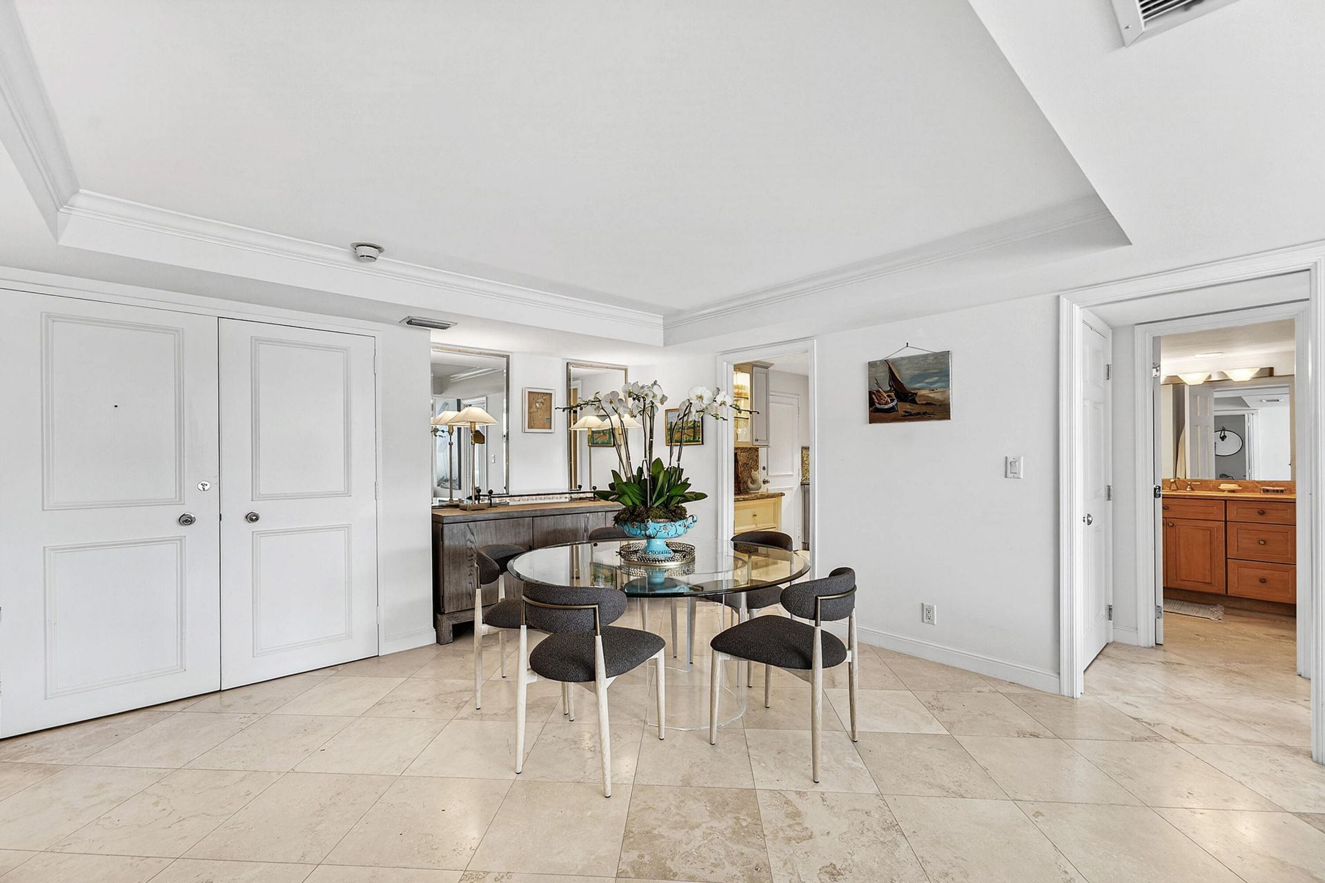 100 Sunrise Avenue, Unit 518, Palm Beach, FL 33480 Photo