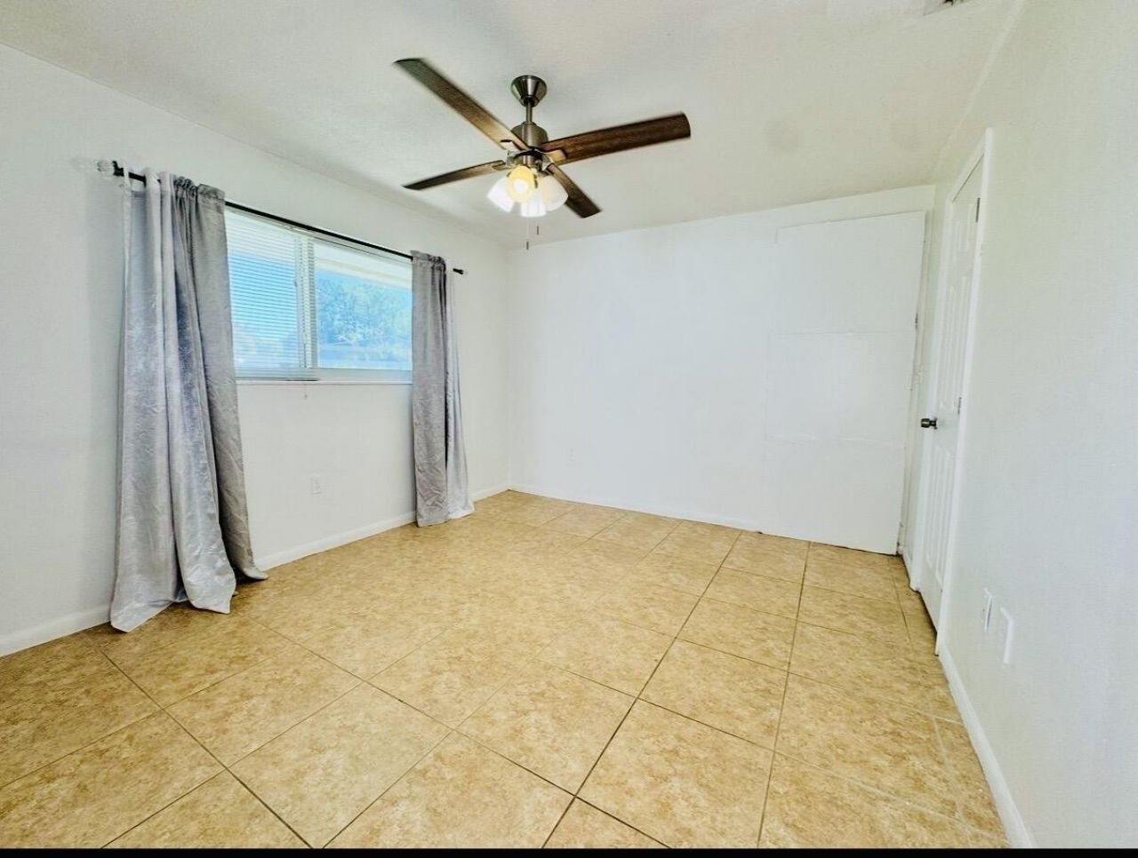 5678 Silvian Road, West Palm Beach, FL 33415 Photo