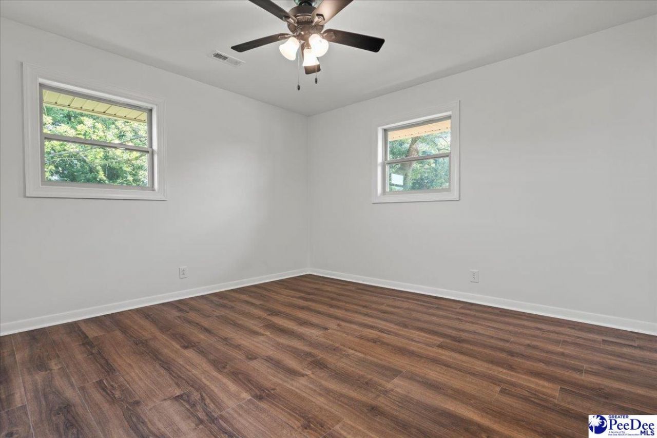 136 Chester Park Circle Photo 14