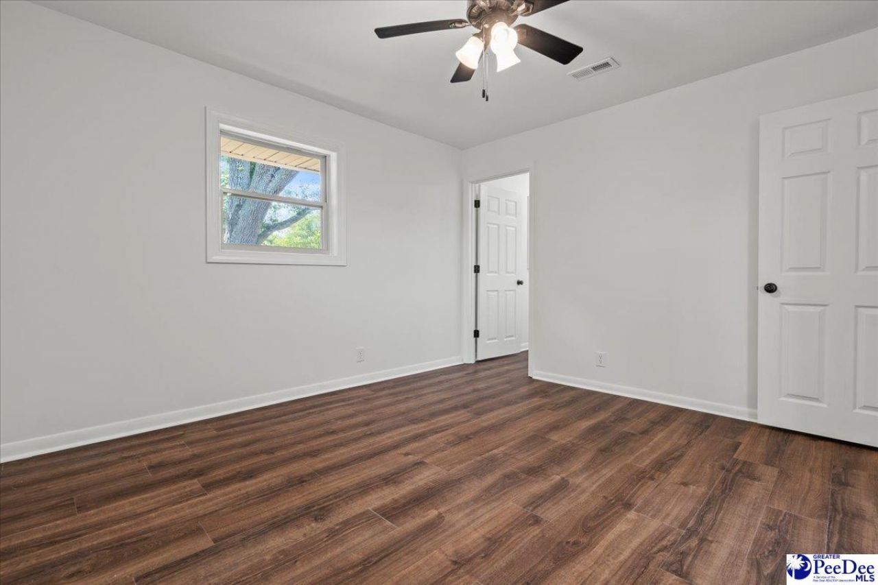 136 Chester Park Circle Photo 15