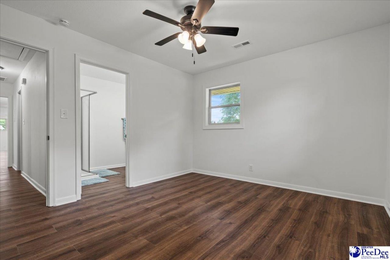 136 Chester Park Circle Photo 19