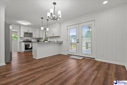 136 Chester Park Circle photo 4