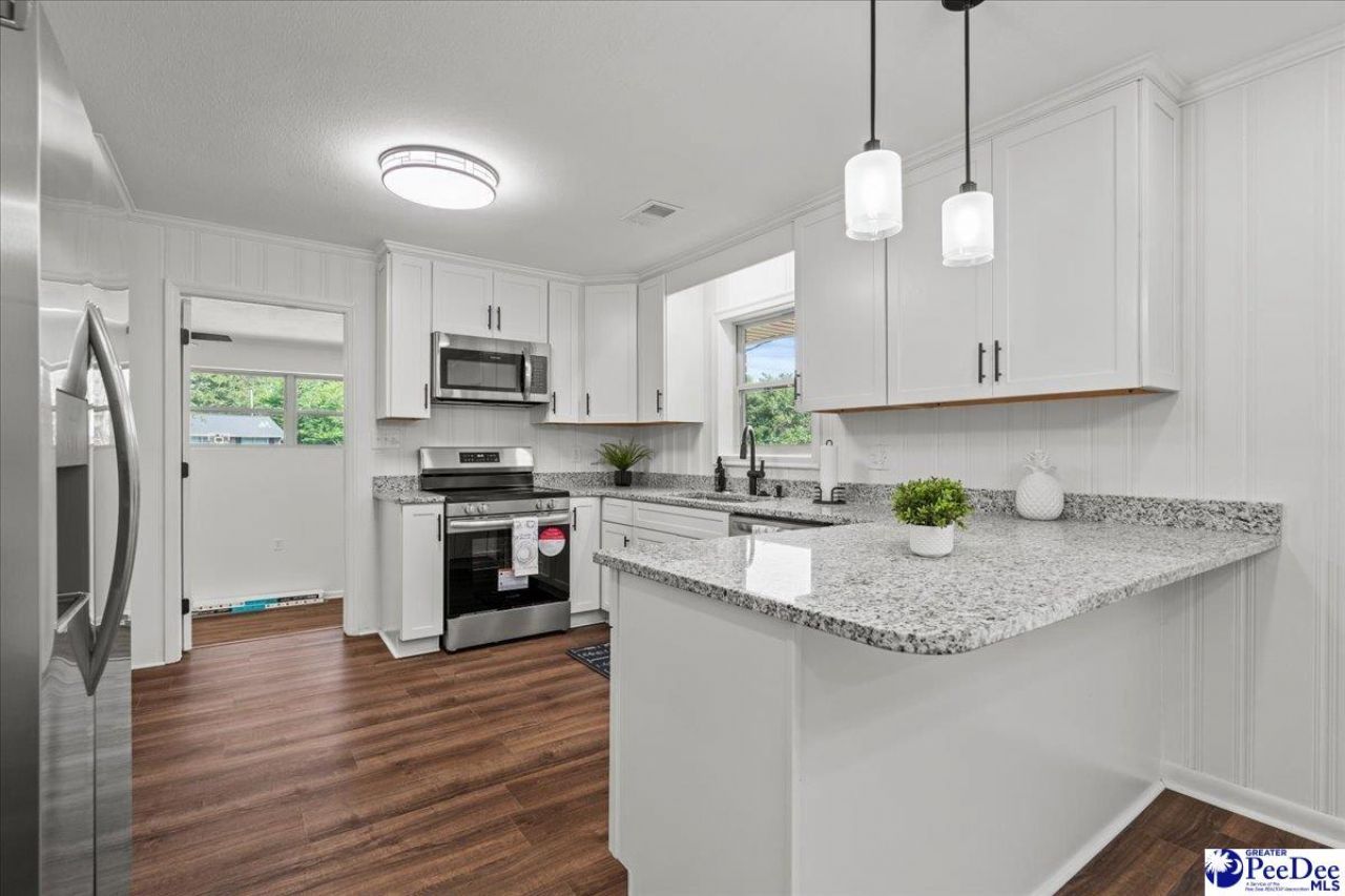 136 Chester Park Circle Photo 6