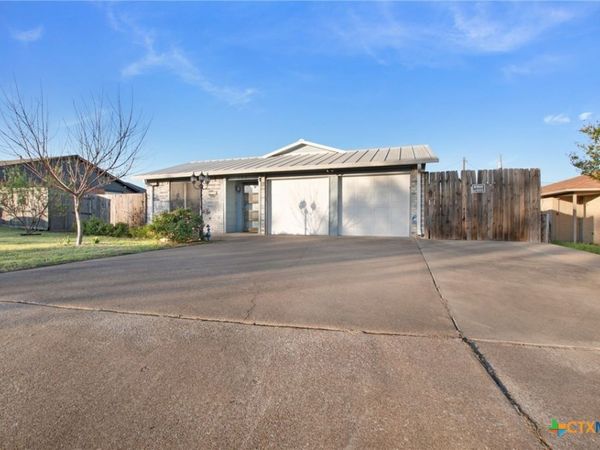 103 W Hogan Drive , Copperas Cove, TX 76522