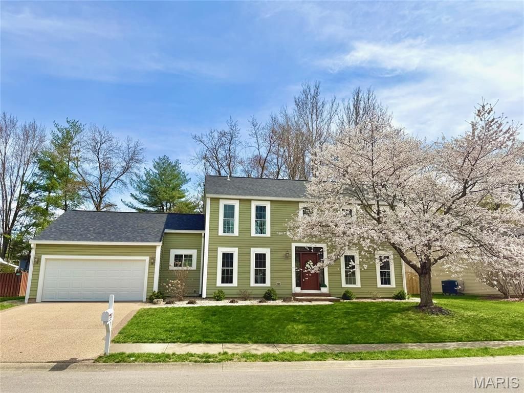 1033 Woods Way , O Fallon, IL 62269 Main Photo