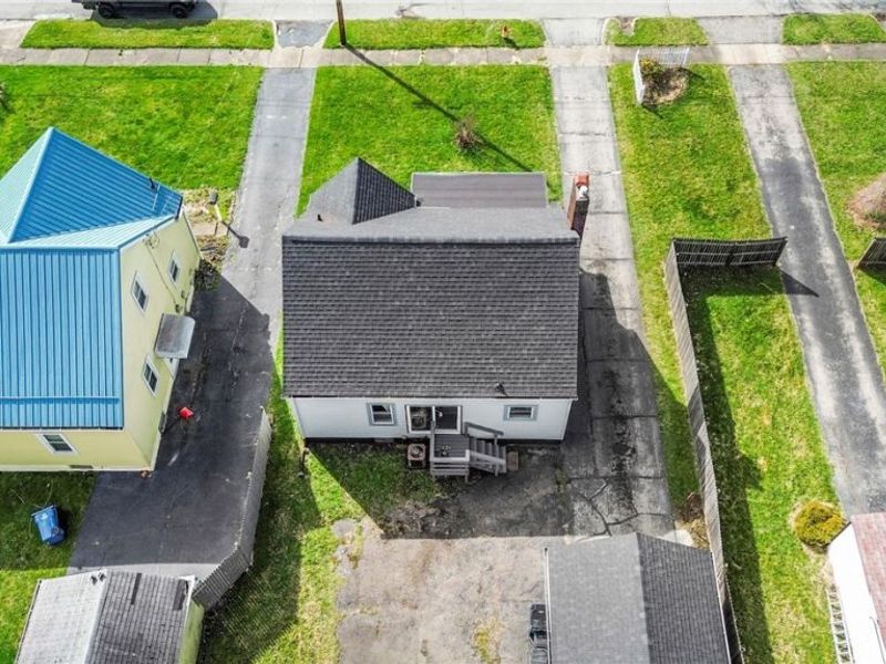 121 Princess Street, Campbell, OH 44405 Photo 13