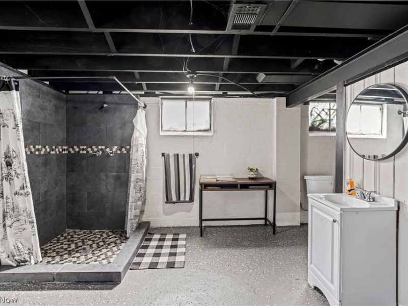 121 Princess Street, Campbell, OH 44405 Photo 37