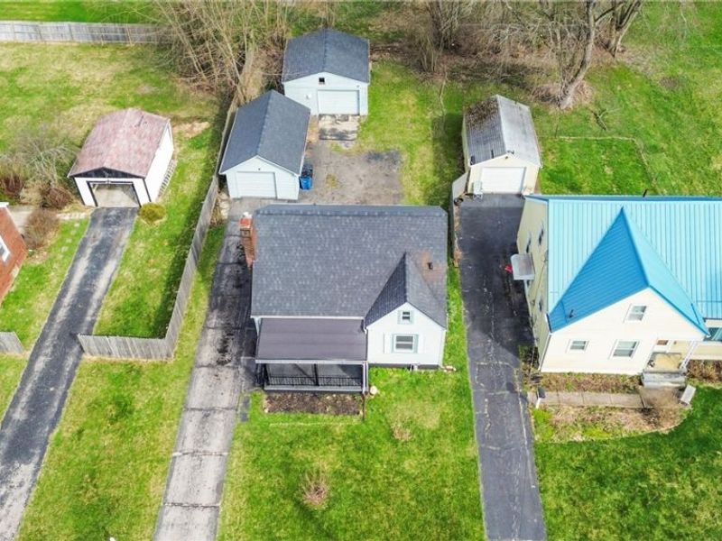 121 Princess Street, Campbell, OH 44405 Photo 9