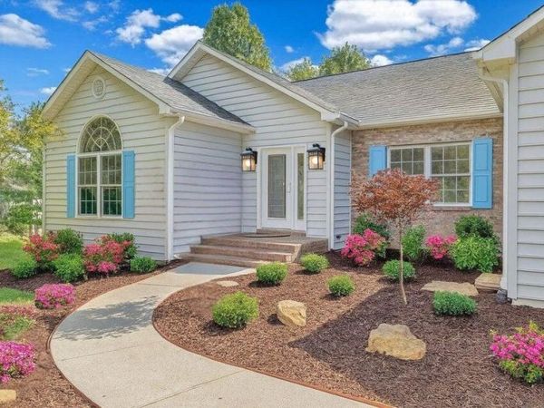 141 Chestnut Creek DR , Hardy, VA 24101