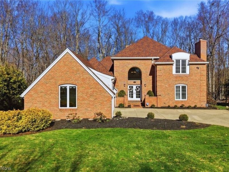 309 High Bluff , Aurora, OH 44202 Photo 1