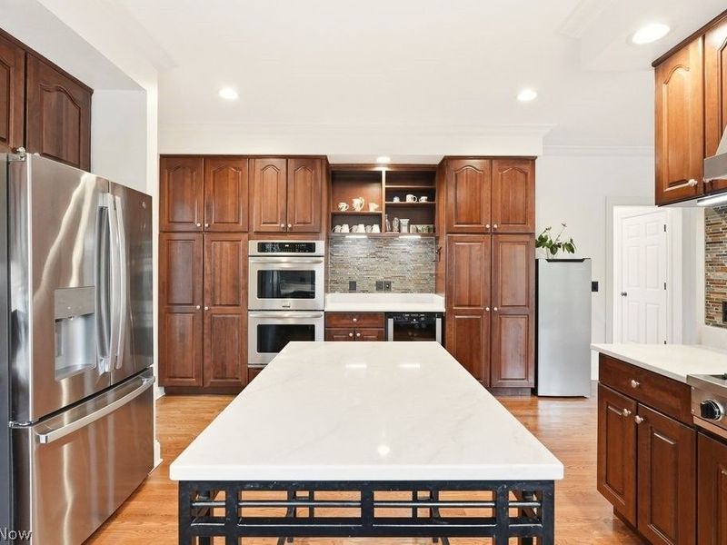 309 High Bluff , Aurora, OH 44202 Photo 17