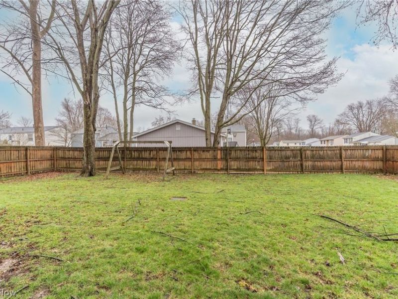 1077 S Diamond Street , Ravenna, OH 44266 Photo 24