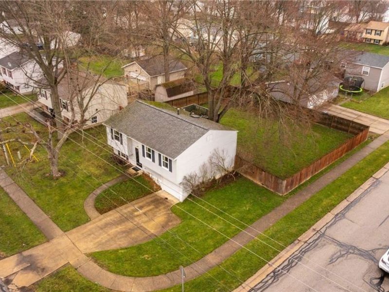 1077 S Diamond Street , Ravenna, OH 44266 Photo 5