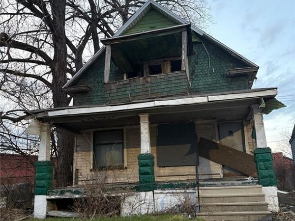 5609 Grand Avenue , Cleveland, OH 44104