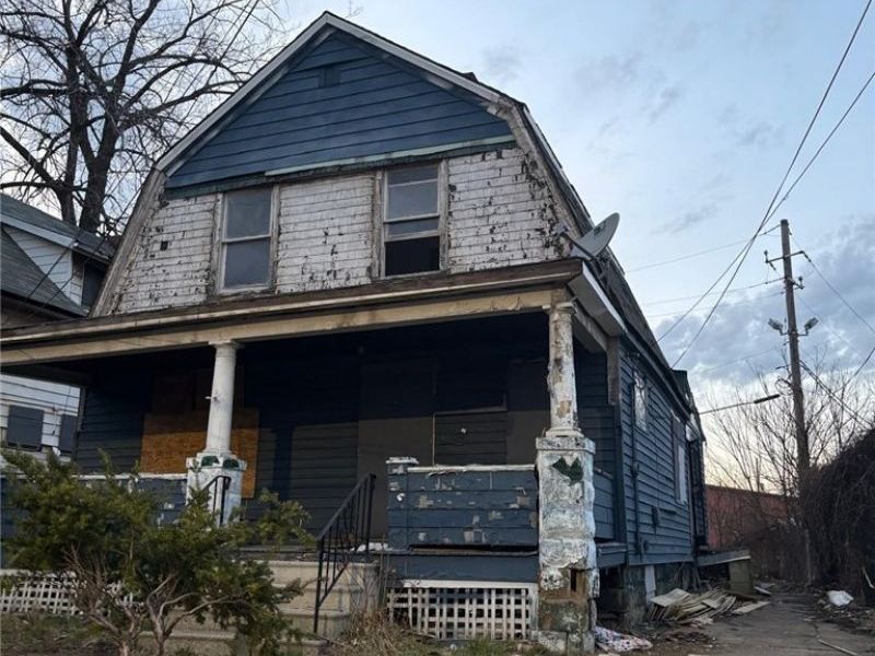 5611 Grand Avenue , Cleveland, OH 44104 Photo 2