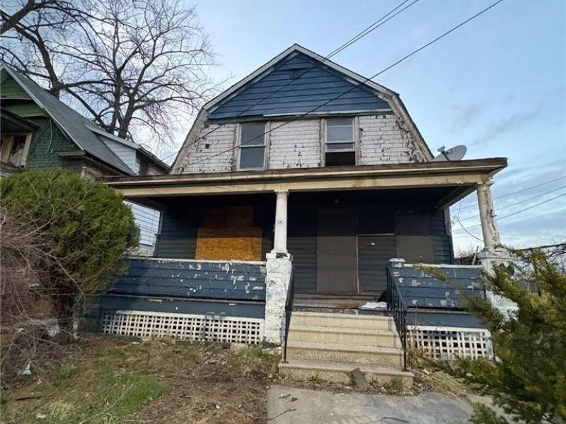 5611 Grand Avenue , Cleveland, OH 44104 Photo 4