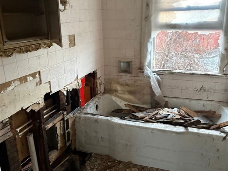 5611 Grand Avenue , Cleveland, OH 44104 Photo 7