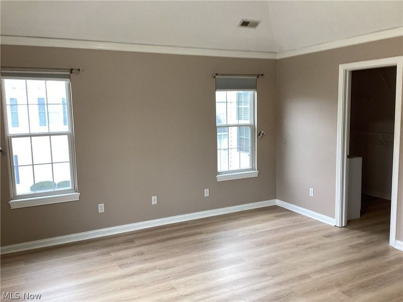 5647 N Greenway Court , Unit C, Highland Heights, OH 44143 Photo 2