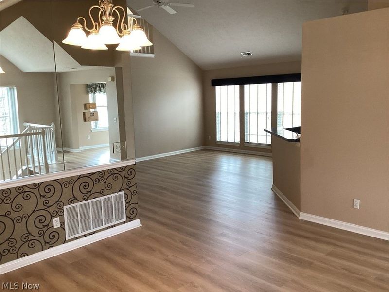 5647 N Greenway Court , Unit C, Highland Heights, OH 44143 Photo 3