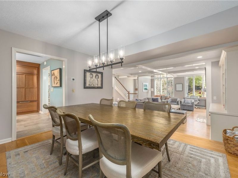 22 Hidden Valley , Rocky River, OH 44116 Photo 10