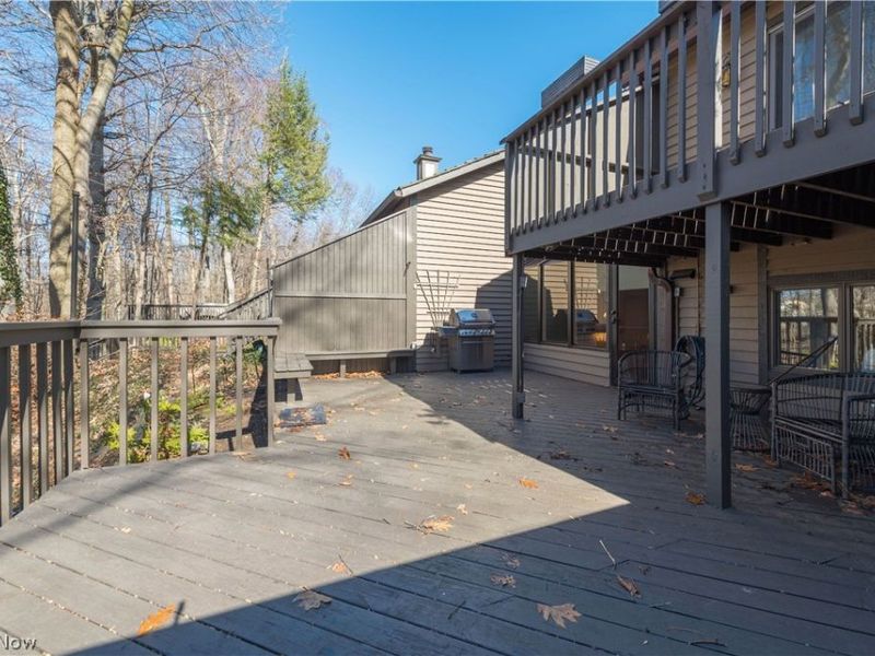 22 Hidden Valley , Rocky River, OH 44116 Photo 21