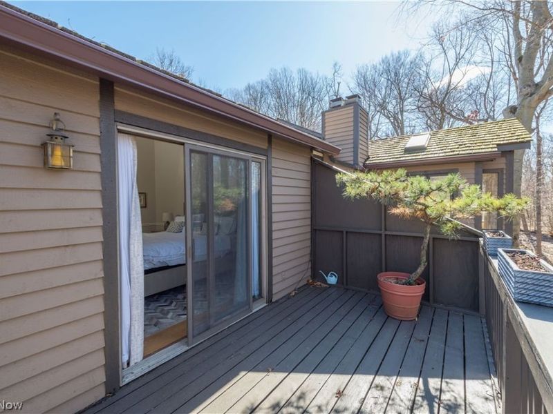 22 Hidden Valley , Rocky River, OH 44116 Photo 33