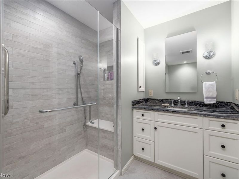 22 Hidden Valley , Rocky River, OH 44116 Photo 35