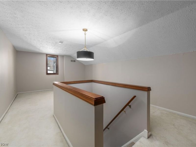 22 Hidden Valley , Rocky River, OH 44116 Photo 40