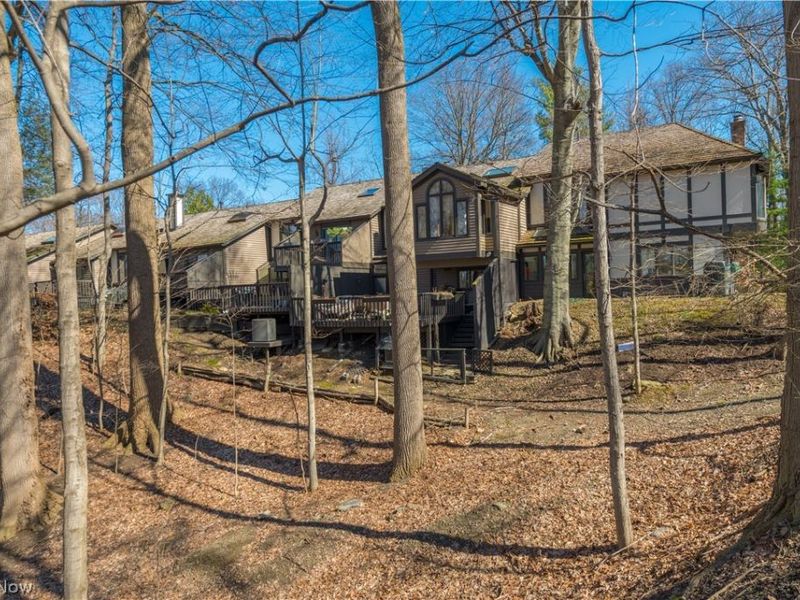 22 Hidden Valley , Rocky River, OH 44116 Photo 43