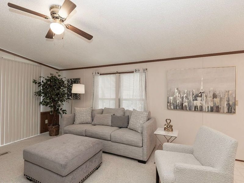 156 Ashwood Drive , Elyria, OH 44035 Photo 21