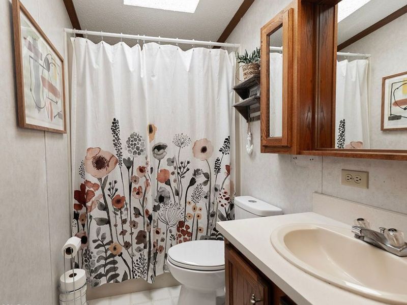 156 Ashwood Drive , Elyria, OH 44035 Photo 23