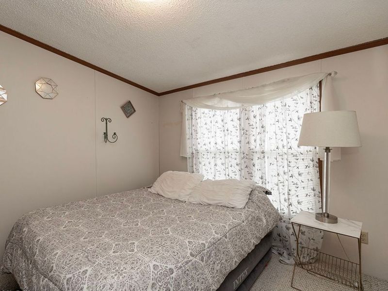 156 Ashwood Drive , Elyria, OH 44035 Photo 25