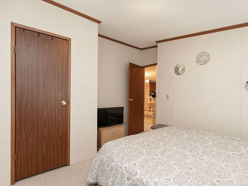 156 Ashwood Drive , Elyria, OH 44035 Photo 26