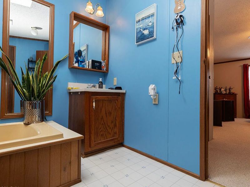 156 Ashwood Drive , Elyria, OH 44035 Photo 35