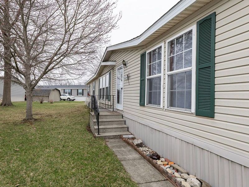 156 Ashwood Drive , Elyria, OH 44035 Photo 46