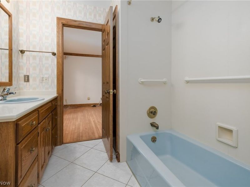 1756 Dunbarton Avenue NW, Canton, OH 44708 Photo 28