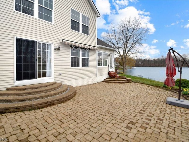 5050 Lake Point Court , Stow, OH 44224 Photo 2