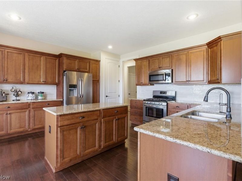 613 U S Grant Street, Lagrange, OH 44050 Photo 8