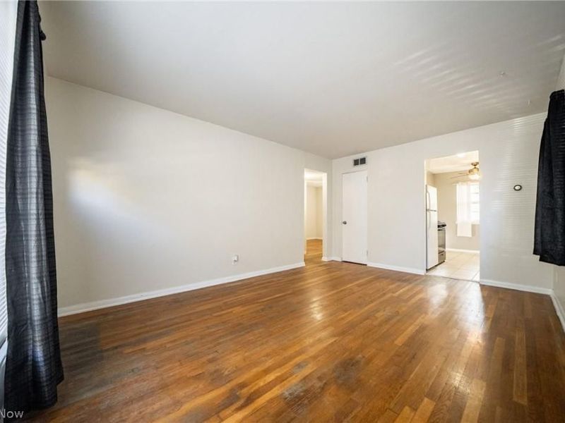 12613 Milligan Avenue , Cleveland, OH 44135 Photo 3