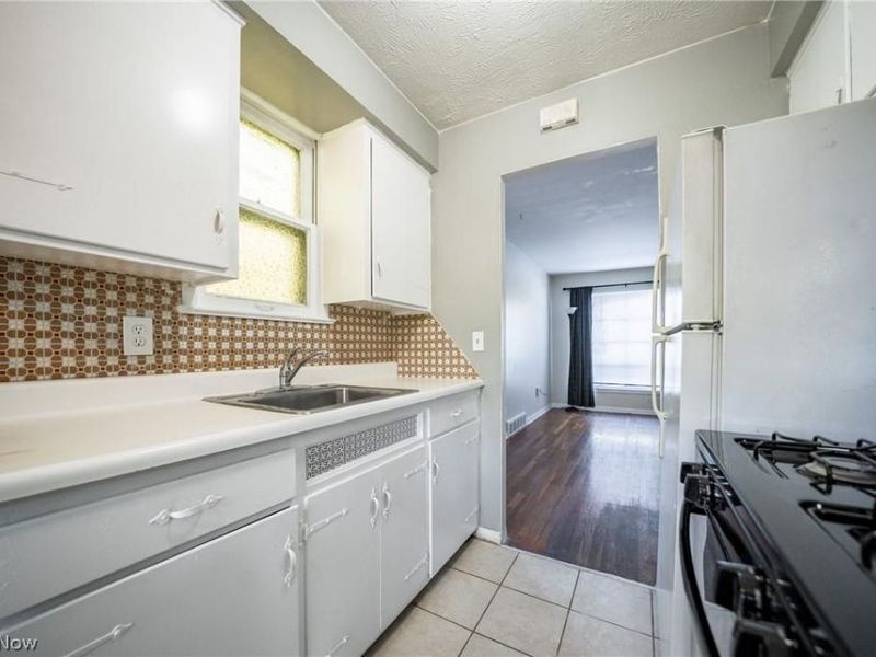 12613 Milligan Avenue , Cleveland, OH 44135 Photo 4