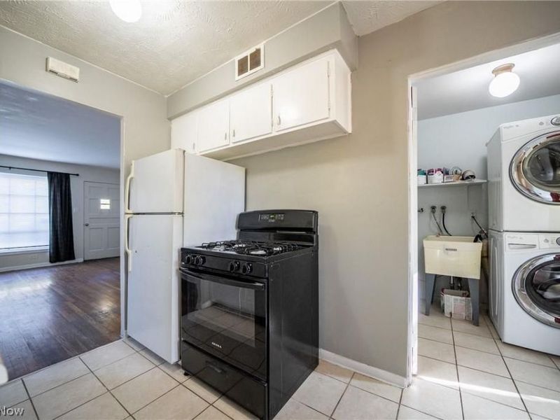 12613 Milligan Avenue , Cleveland, OH 44135 Photo 7