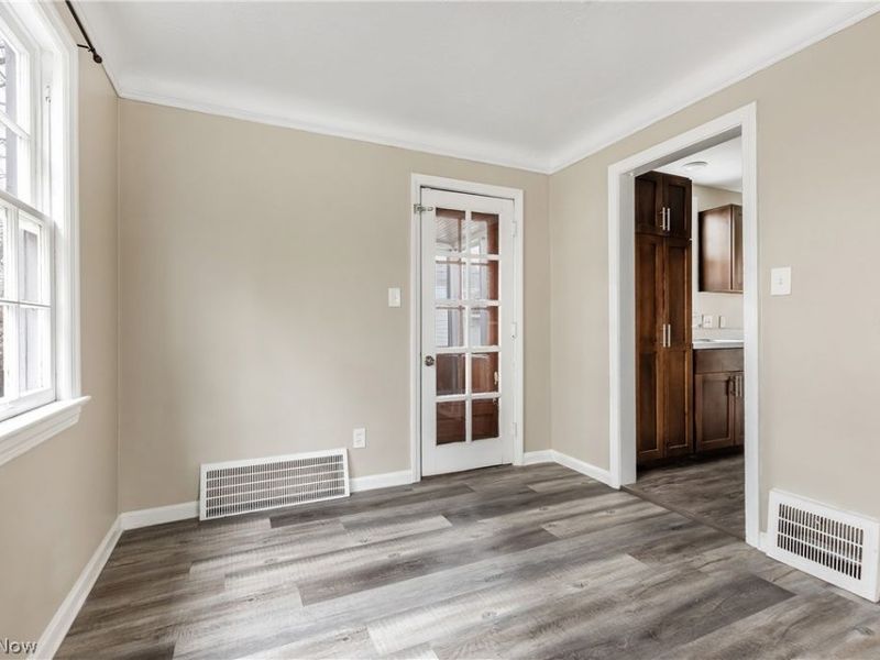 3668 Grosvenor Road , Cleveland Heights, OH 44118 Photo 4