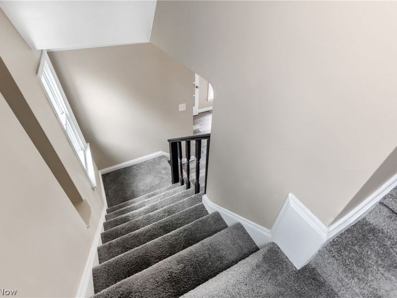 3668 Grosvenor Road , Cleveland Heights, OH 44118 Photo 8