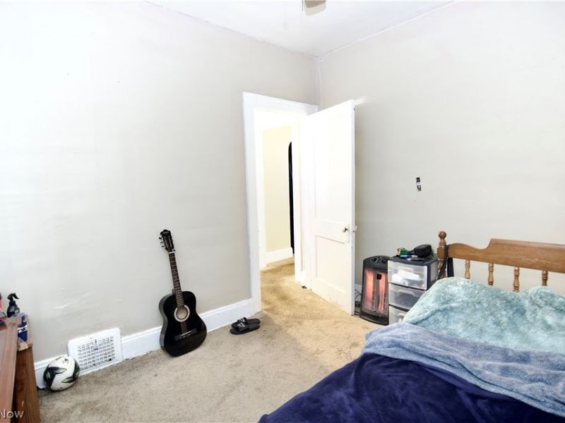 11224 Parkview Avenue , Cleveland, OH 44104 Photo 15