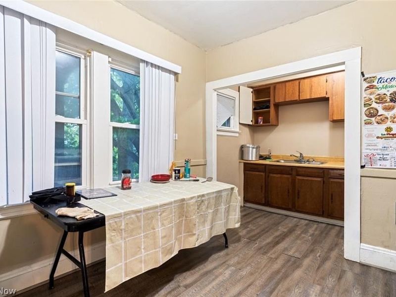 11224 Parkview Avenue , Cleveland, OH 44104 Photo 18