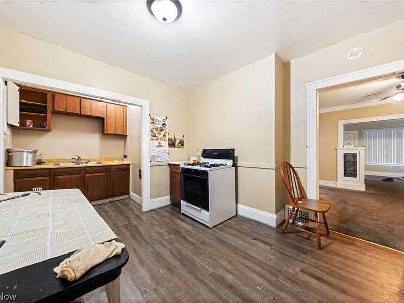 11224 Parkview Avenue, Cleveland, OH 44104 Photo 19